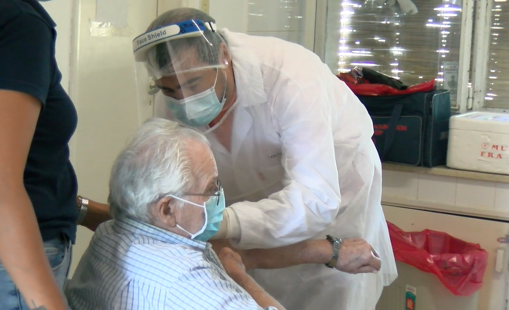 Vacunación Hogar Ancianos 3214123