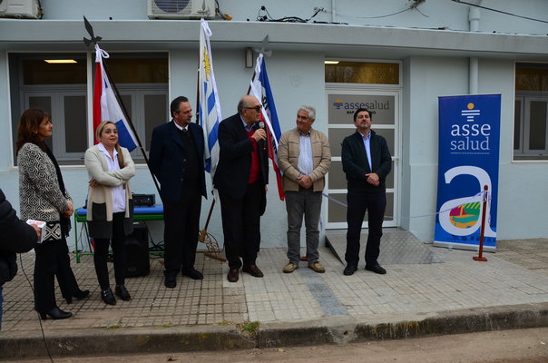 inauguración policlínica Villa Soriano