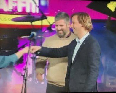 thumbnail_Nacho Algorta recibiendo mención de Premios Graffiti