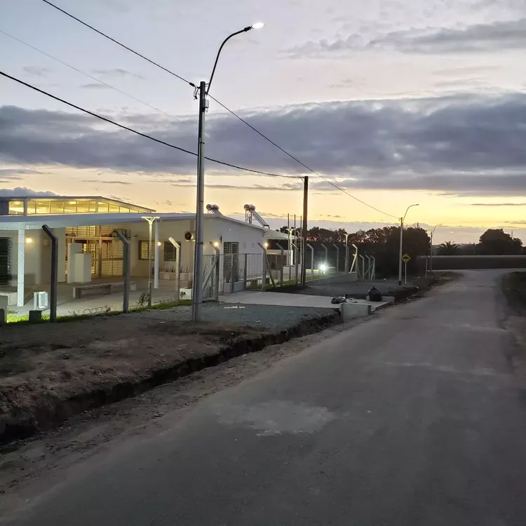 extensión de alumbrado calle Máximo Pérez 3