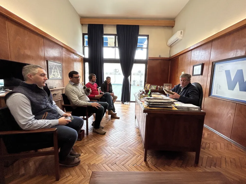 Besozzi con Bcda. del partido Colorado