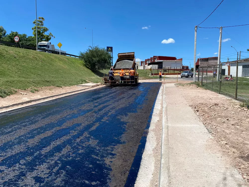 pavimentación calle Ruggia - Bo. Túnel 4