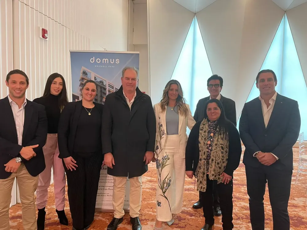 ee813113-499f-43c0-b8f7-6462fbef06a6