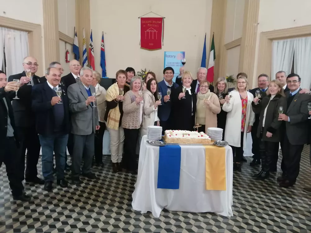 club rotary mercedes