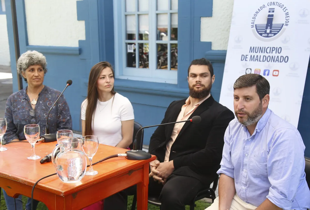 web fundacion capullos municipio maldonado (6)