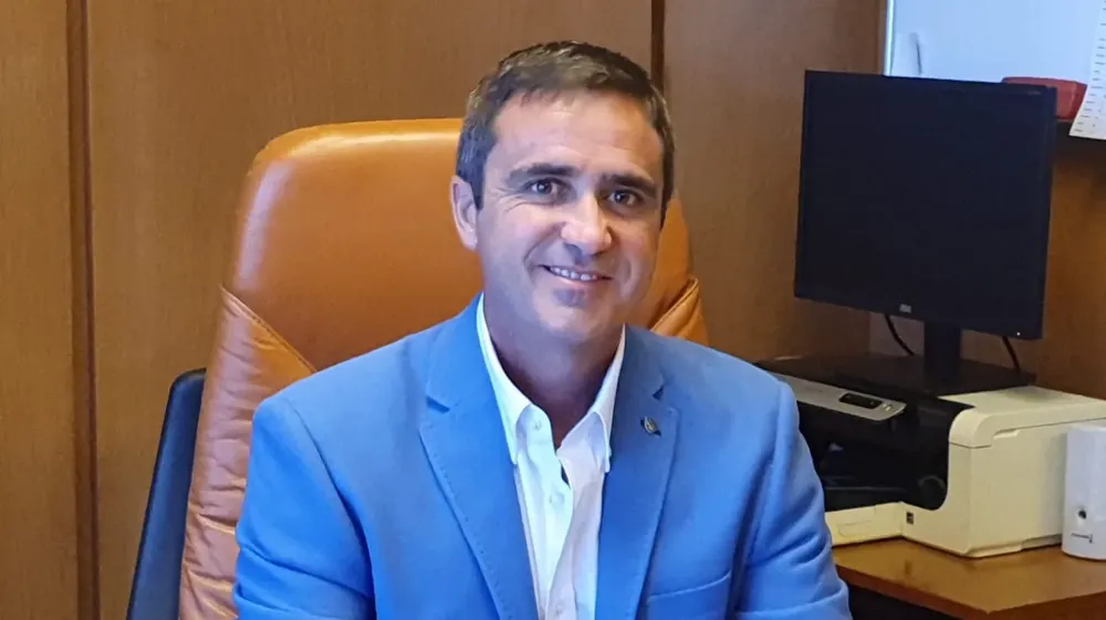 Martín-Melazzi-en-Despacho