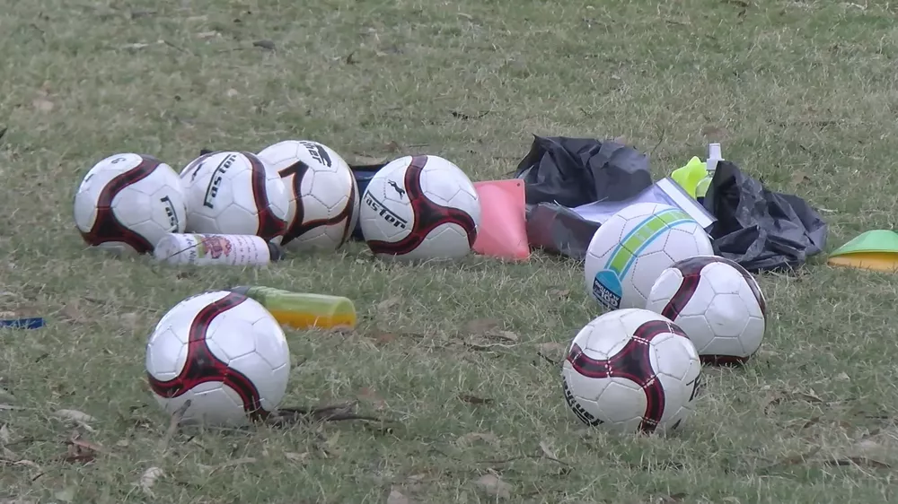 Futbol y deporte 3241234 (1)