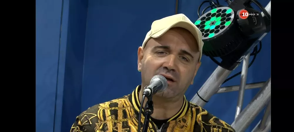 Screenshot_2021-06-20-21-44-03-549_uy.com.adinet.adinettv