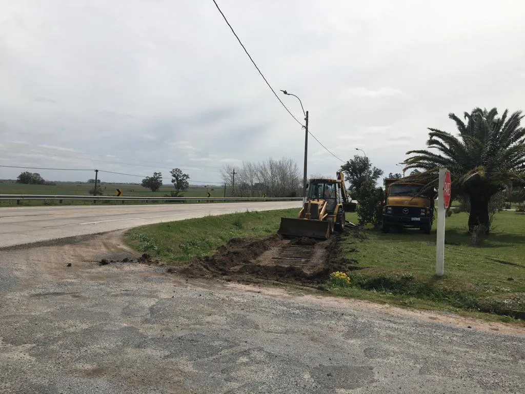 Santa Catalina - construyen senda peatonal - 2