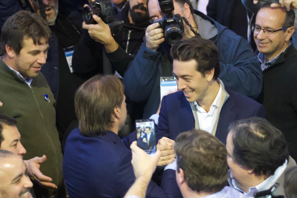 Sartori junto a Lacalle Pou