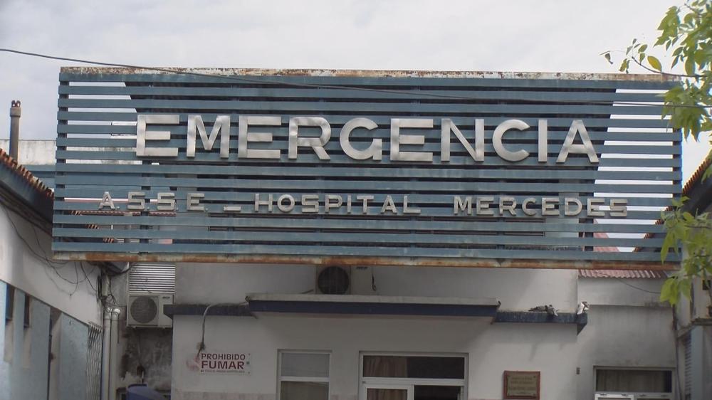 Hospital Mercedes 242454325