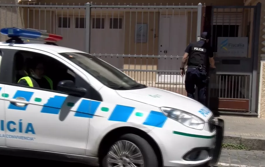 Policia 54325345
