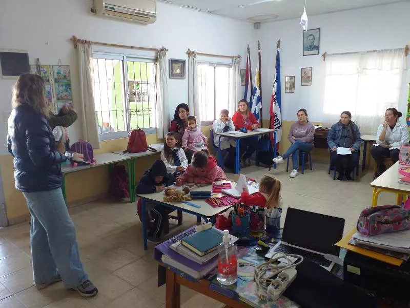 Soriano Rural - charla en escuela 101