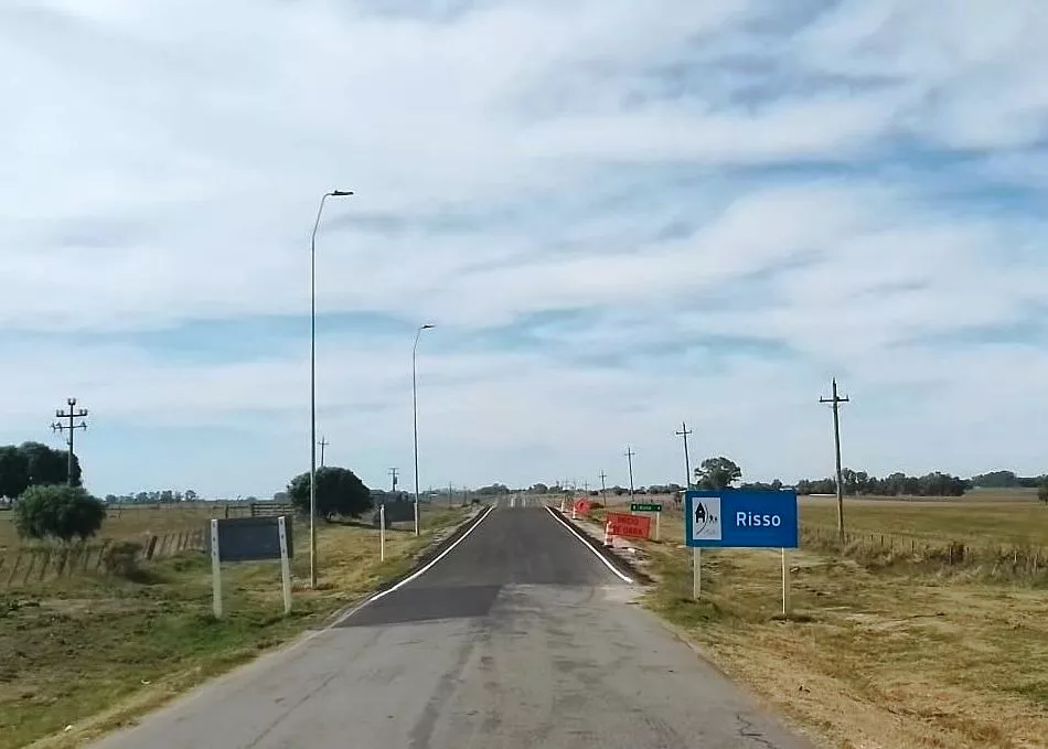 camino acceso a Risso - pintura de señales 3