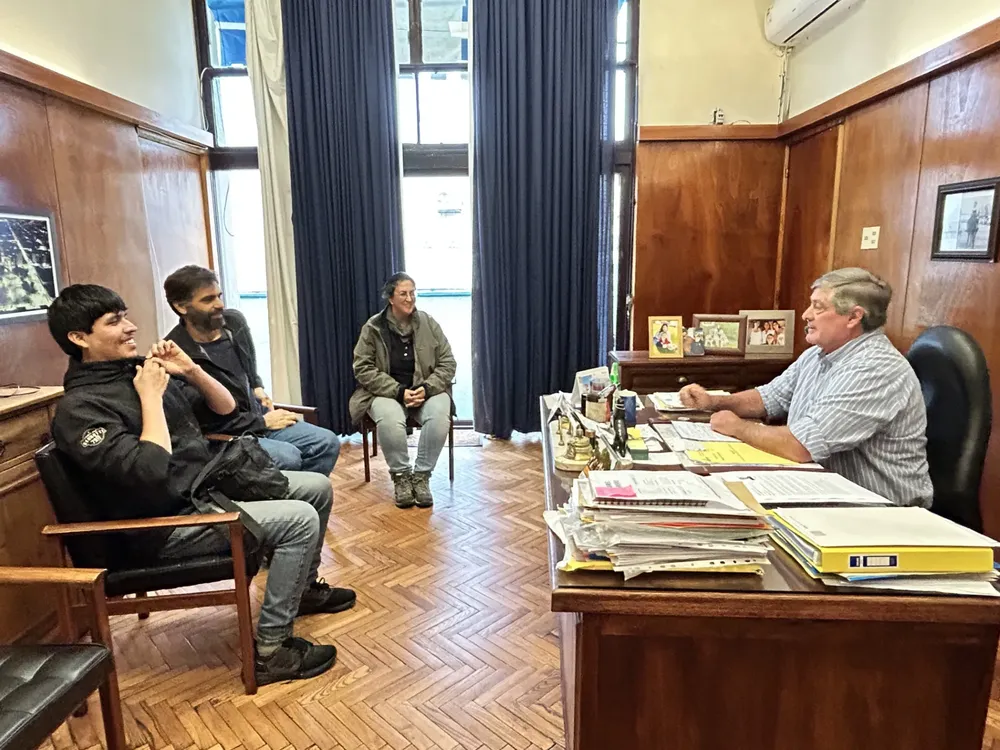 thumbnail_Besozzi con responsables activ. Agriculturizar las Ciudades