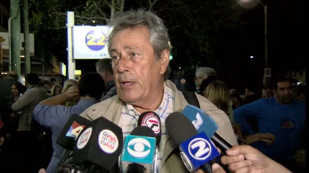 Screenshot_2024-09-19-00-32-50-164-edit_com.miui.videoplayer