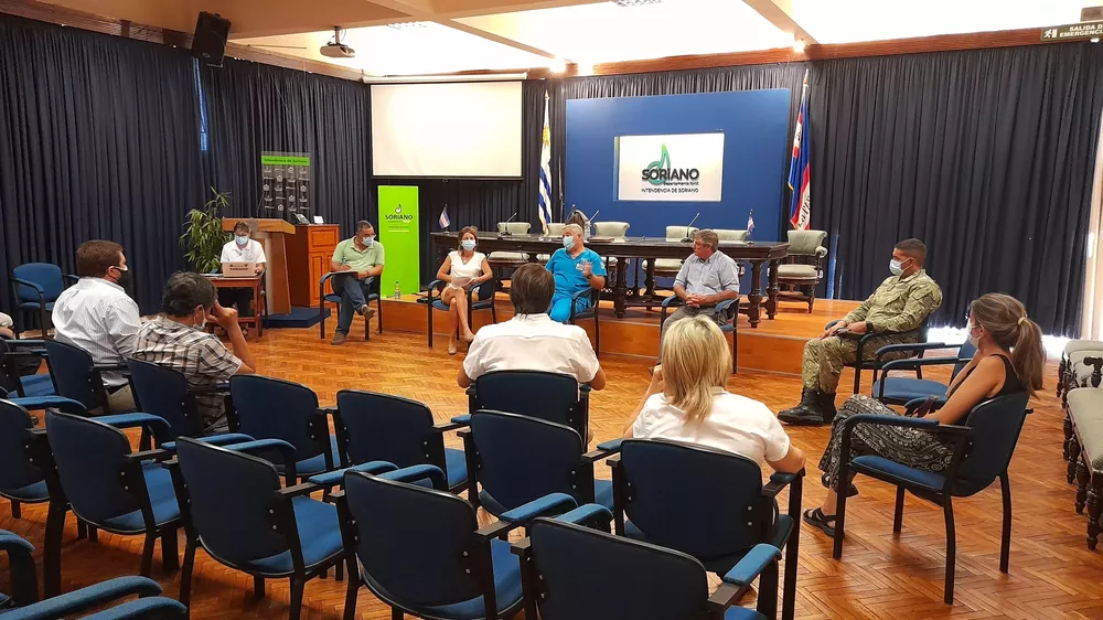 Intendente Besozzi en una nueva reunion del CDE
