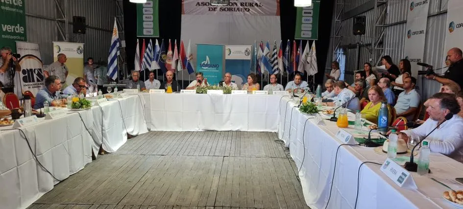 Congreso de intendentes en expoactiva nacional