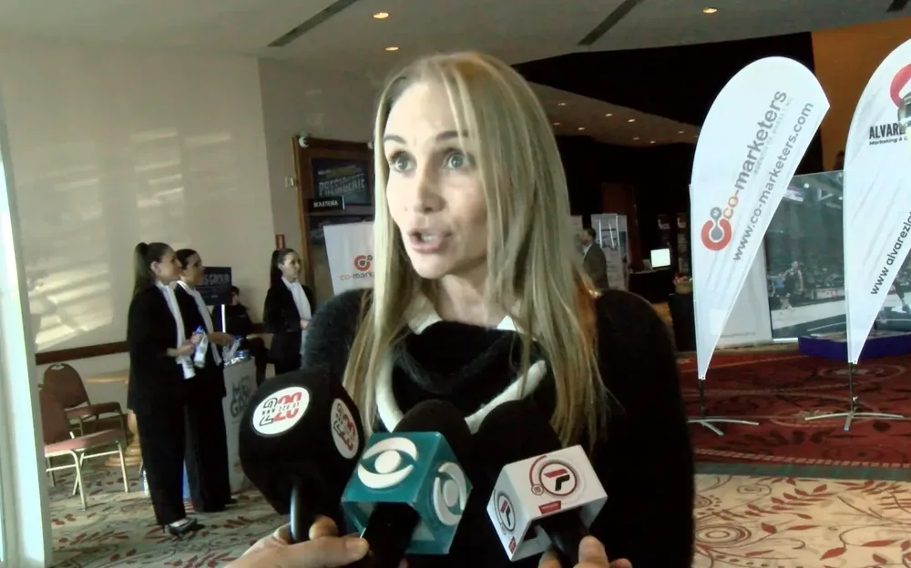 Screenshot_2024-06-18-23-32-56-638-edit_com.miui.videoplayer