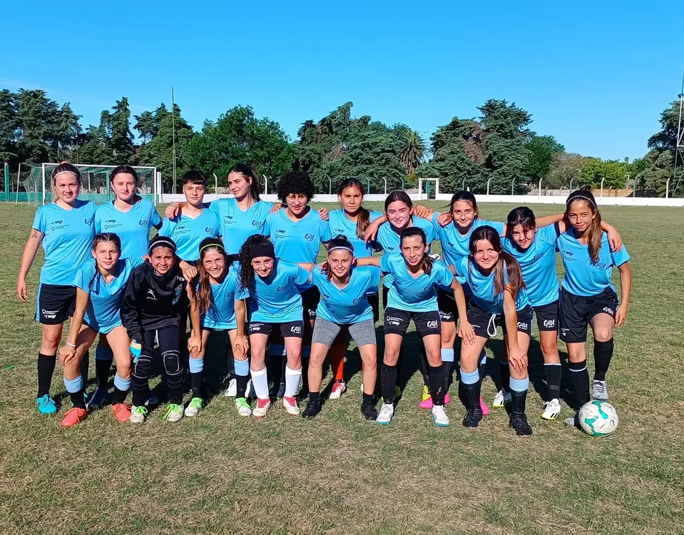 chicas del U 2030 en amistoso - 2