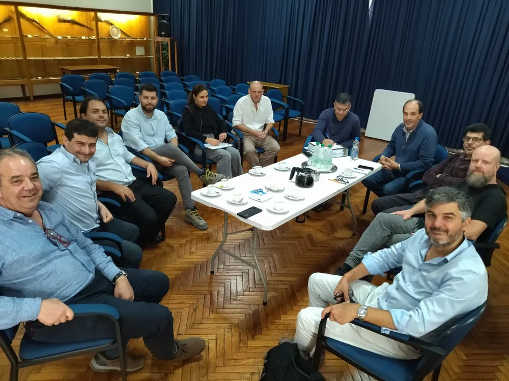 reunión con técnicos por obras del CDM