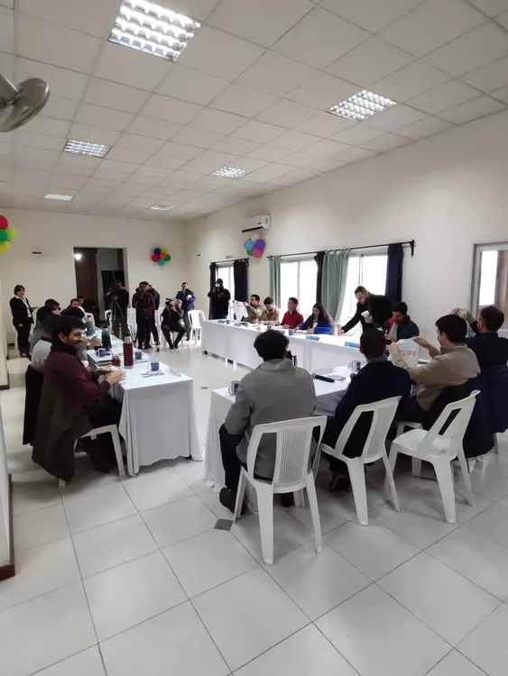 reunión oficinas de la Juventud 1