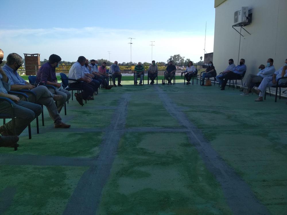 Besozzi reunido con equipo de gobierno 5 abr