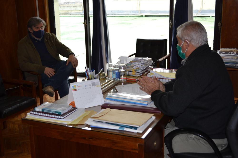Bascou con director Centros MEC