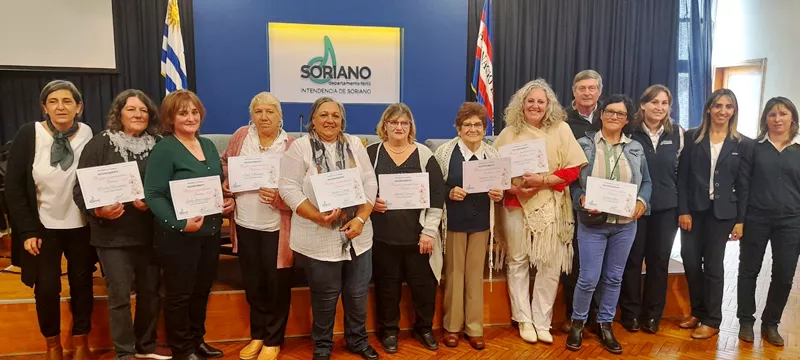 reconocimiento a Mujeres Emprendedoras 2022