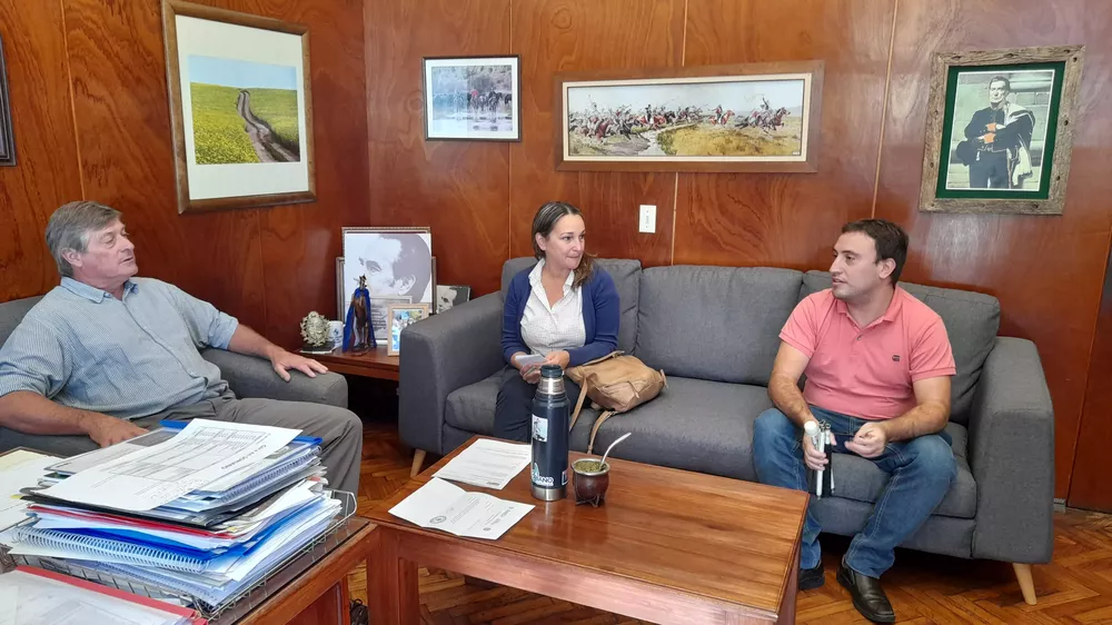 BESOZZI CON PIÑEYRO Y LAPADJIAN