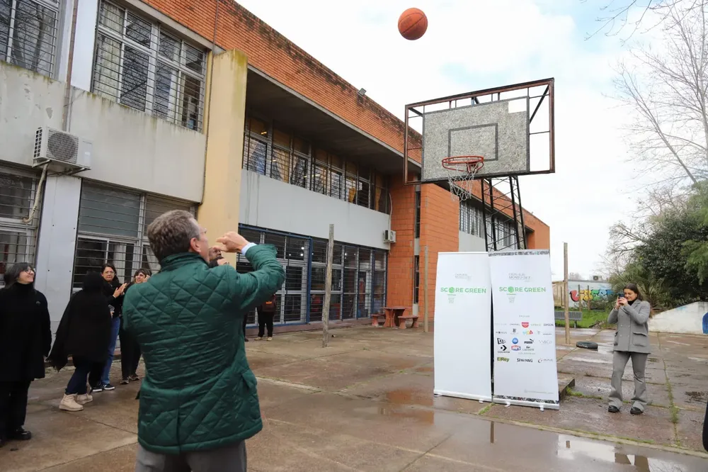 ced7954c-380e-a413-ee8d-f9f7b6caf0bc