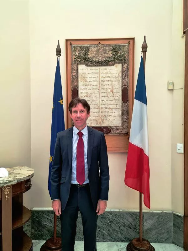 embajador franxcia