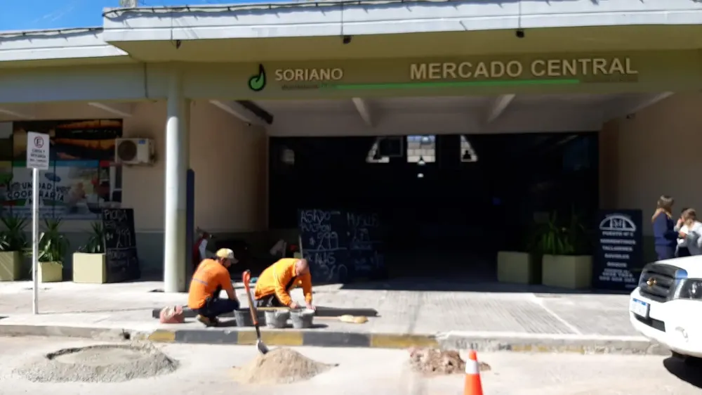 Mercado Cental Mercedes - inicio de obras - 