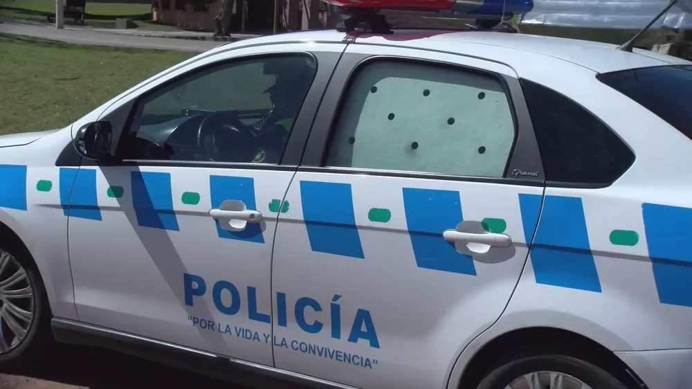 Policia Mercedes 3241234