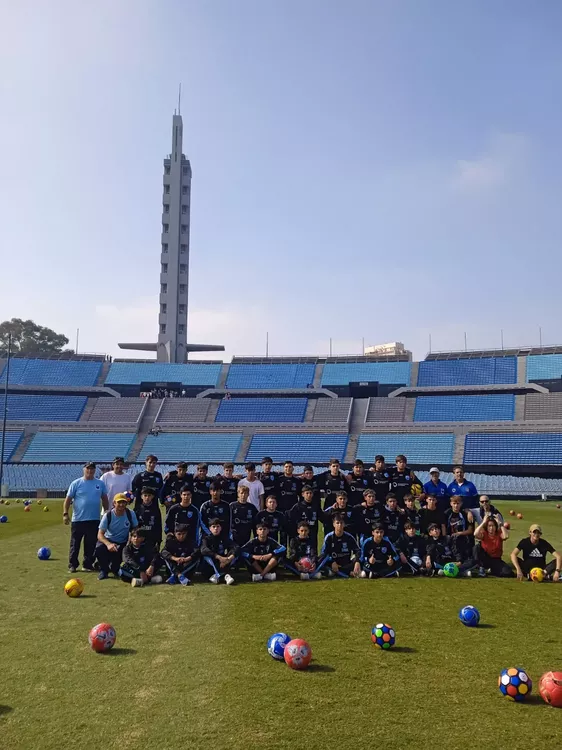 U 2030 en estadio Centenario