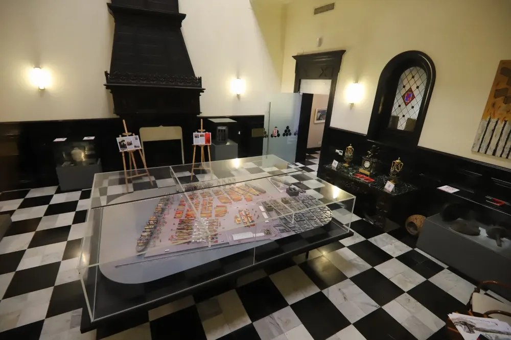 d87cde18-d4a4-75af-b76d-6a99bd0e9941