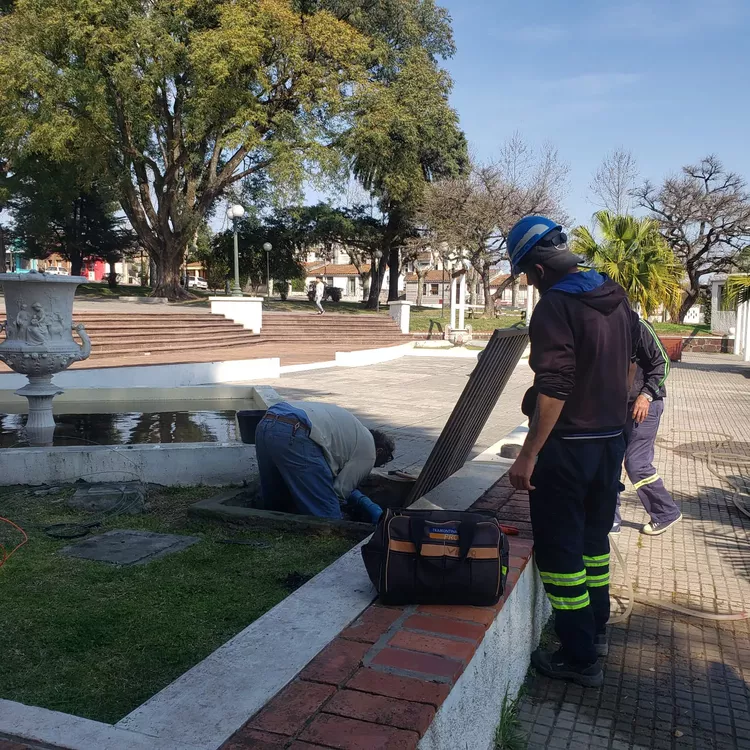 obras reacondicionamiento en plaza Rivera 3