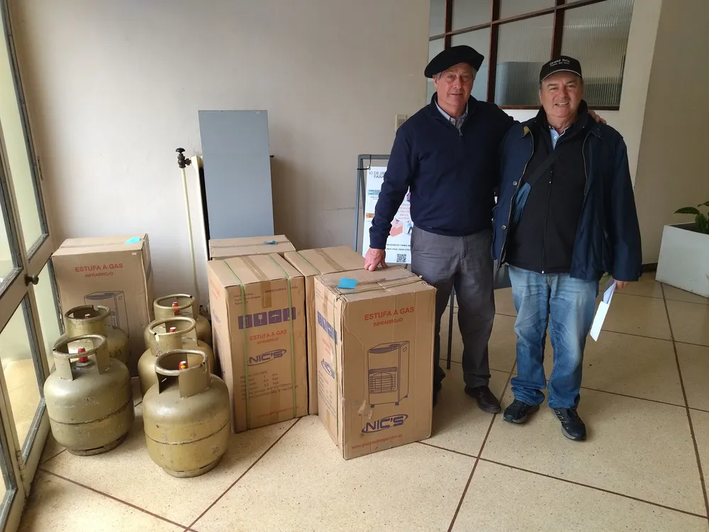 Besozzi recibió estufas y garrafas donadas por CIEMSA