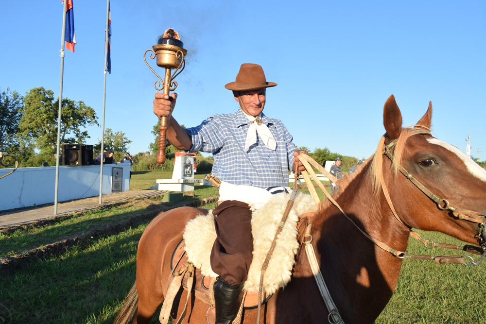 grito de asencio- gauchos (1)