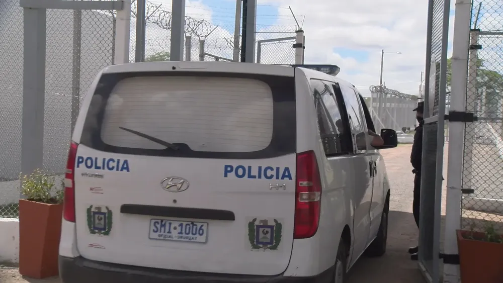 Carcel Pense 132443124