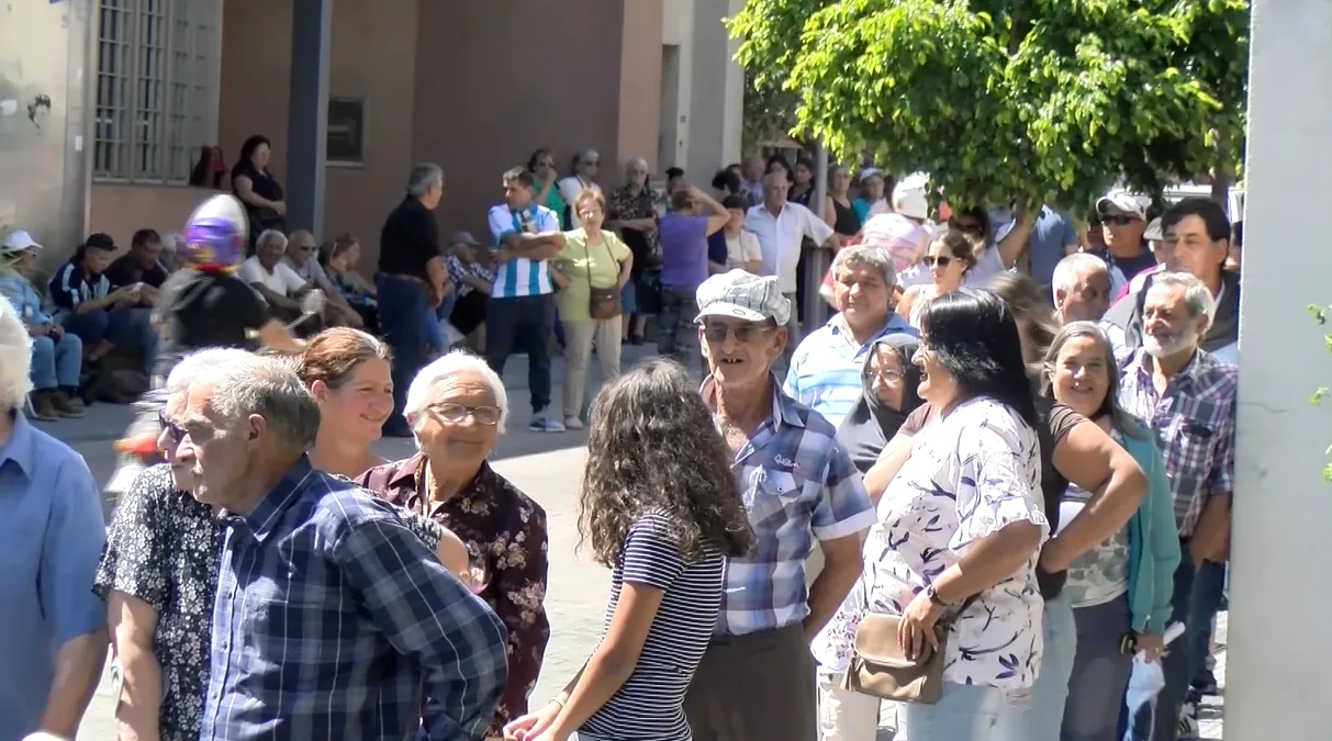 Jubilados en Banco Repúbica