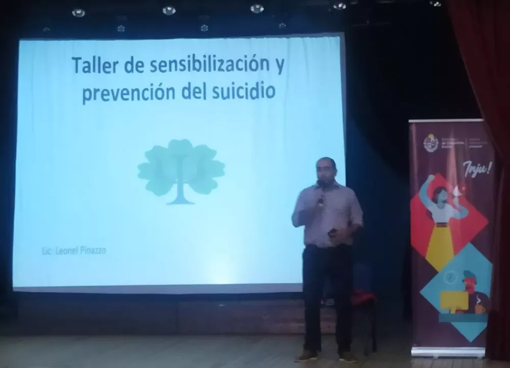 TALLER SENSIBILIZACIÓN SUICIDIO 4 NOCVIEMBRE 2022 (4)