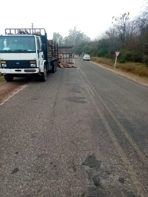vuelco ruta 14