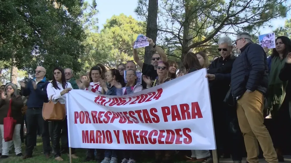manifestaciòn familiares abogados calcinados