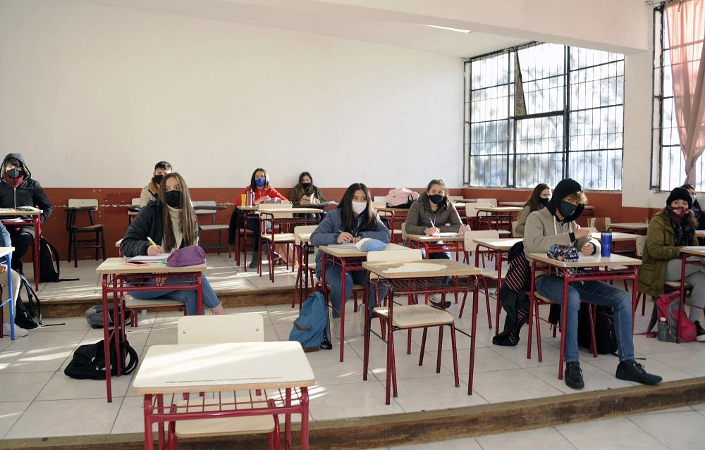 estudiantes liceales ANEP