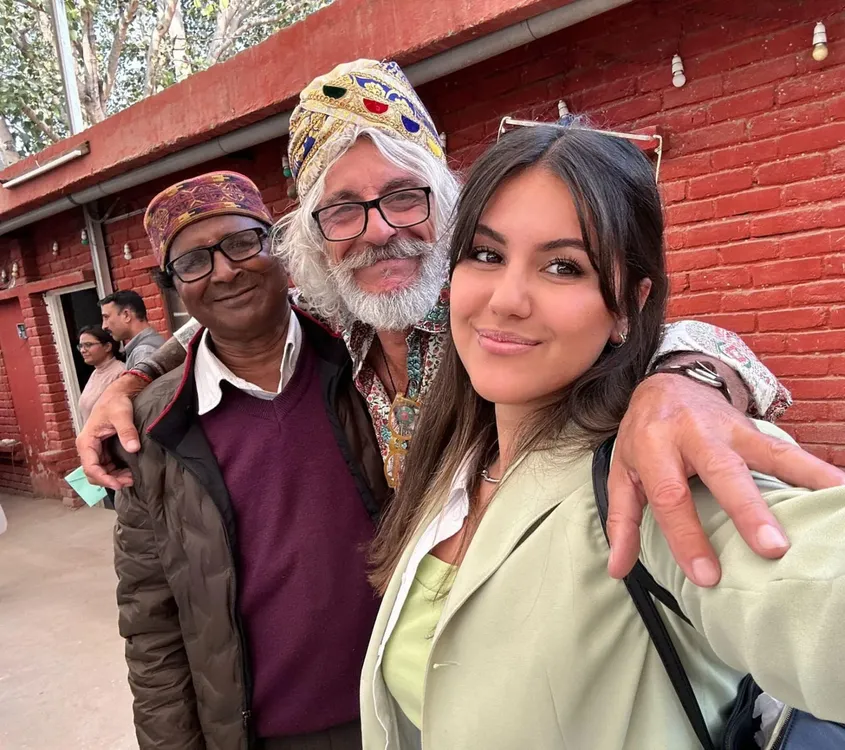 b3b77235-dbec-444e-baf0-82c6b1223ea2