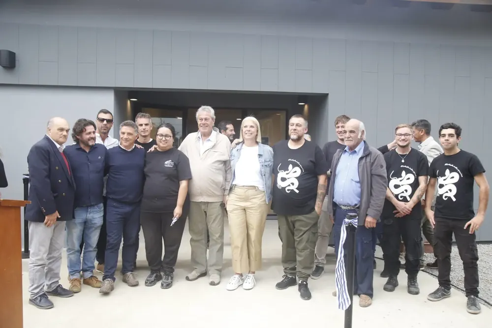 9002a0c8-5eb2-44ce-8d91-bd8d0f0a8269