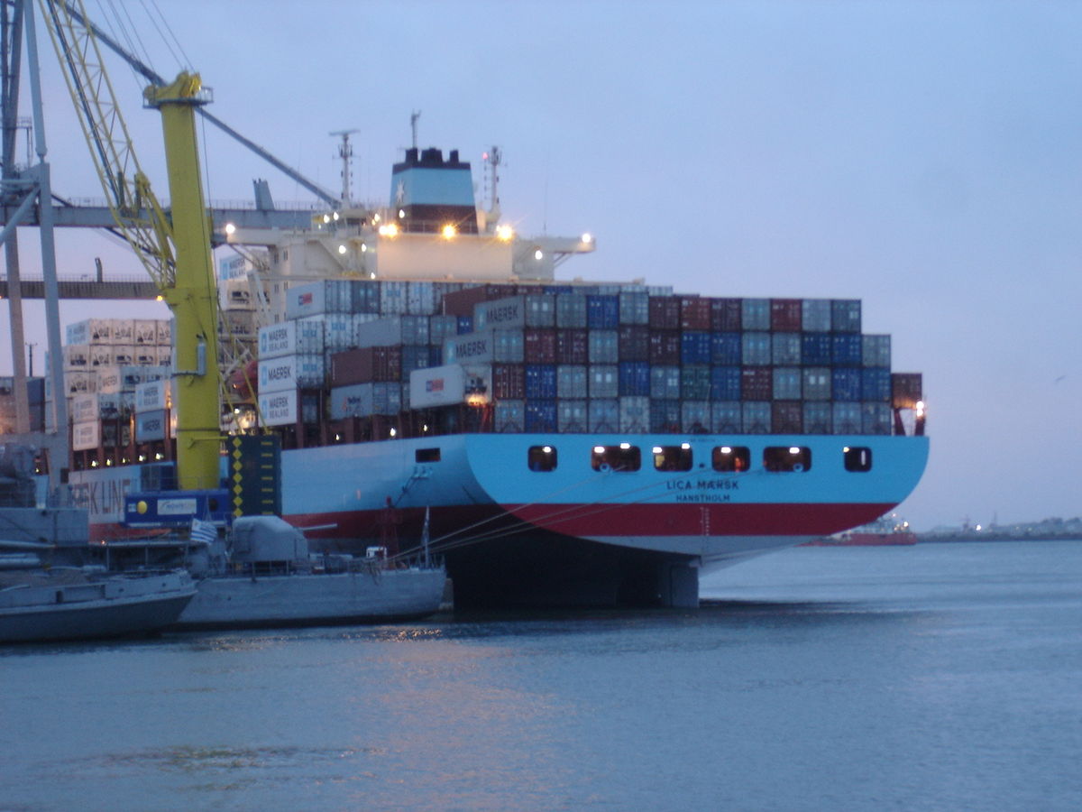 1200px-Maersk_at_montevideo