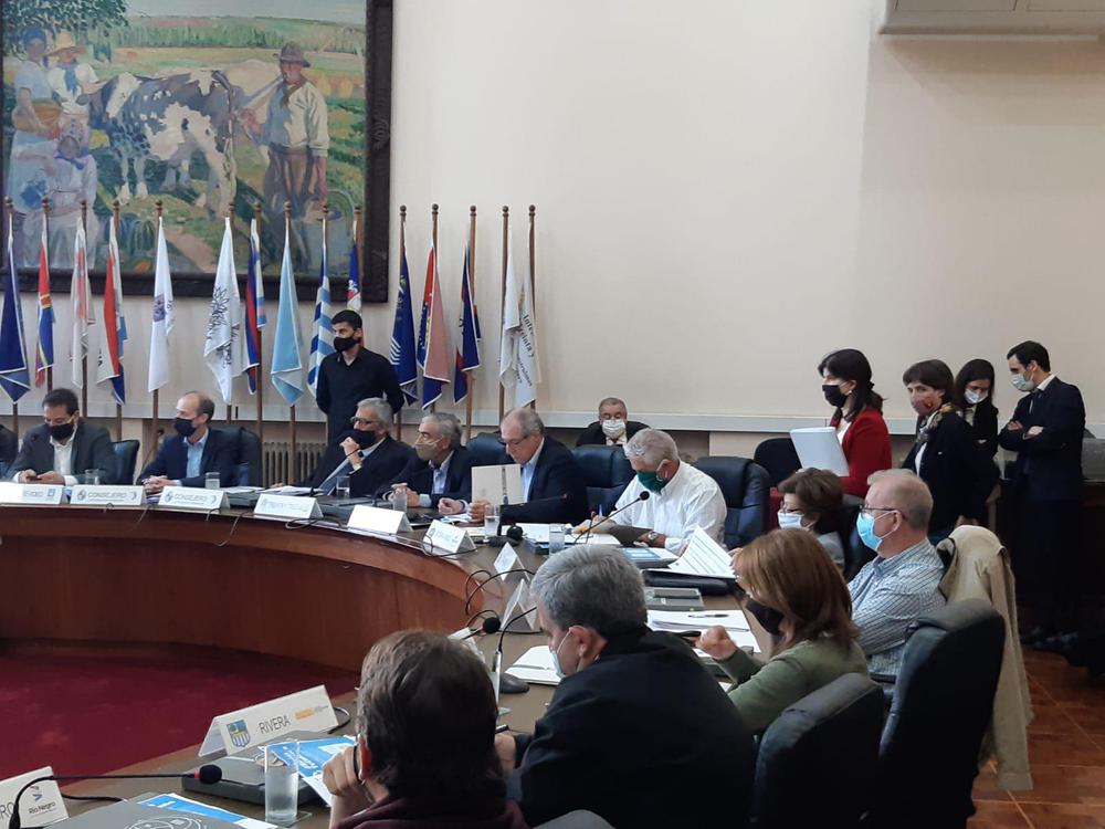 Bascou firma contrato en el CNI