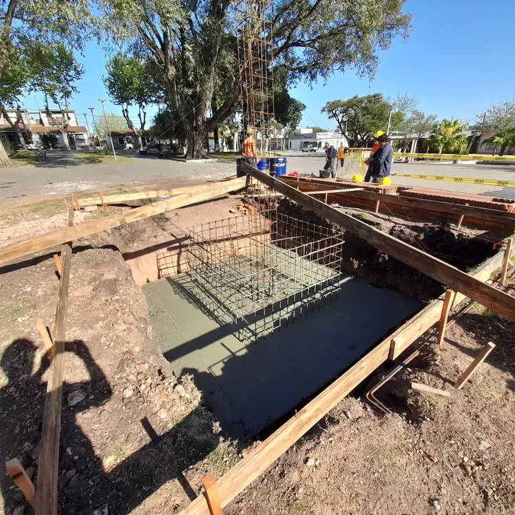cimentación para Columna de la Libertad - 1